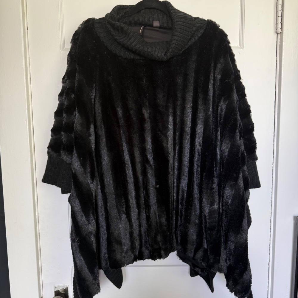 Skye's The Limit Black Faux Fur Poncho Cowl Neck Ribbed Knit Trim Cape Large